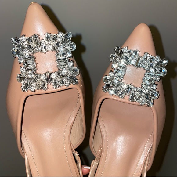 ❌SOLD❌ Square Gemstone Embellished Kitten Heels - Picture 3 of 6